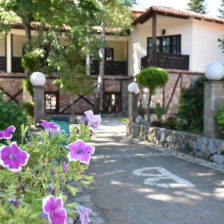 Hotel Etno Centar Balasevic Boljevac エクステリア 写真