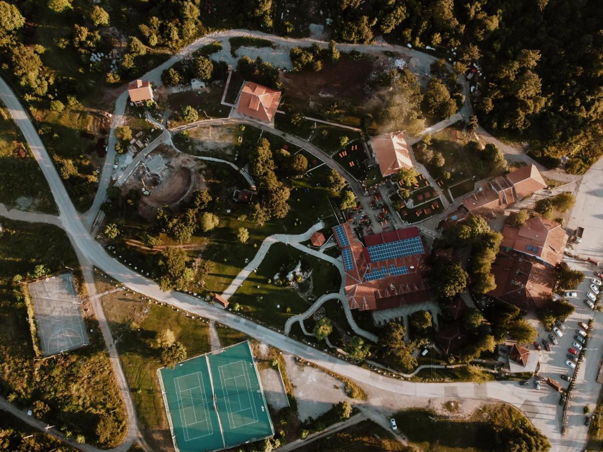 Hotel Etno Centar Balasevic Boljevac エクステリア 写真